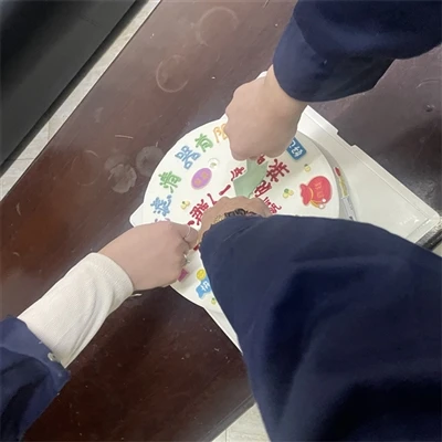 Feliz cumpleaños a las familias del filtro de Huahang